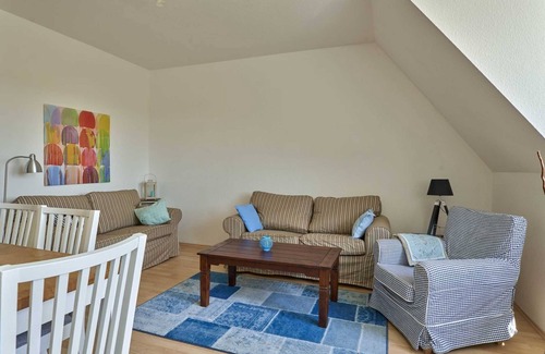 Eiderstedt Peninsula Apartment | Haus Deichwelle - Wohnung 3 Strandkrabbe