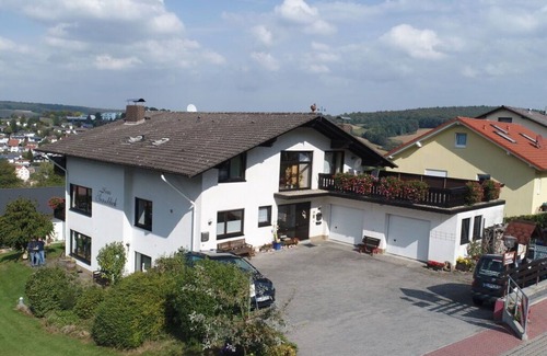 Bad Konig House | Haus Fernblick Apartment 1
