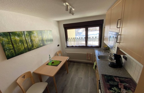 Hoechenschwand Apartment | Haus Hagenbucher in the center of Dorf am Himmel FEWO 1, with balcony