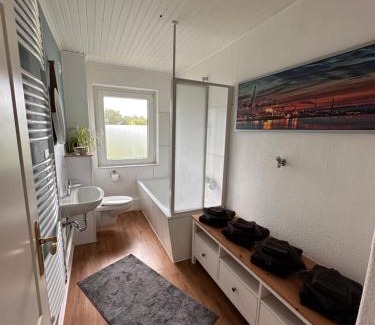 Bad Oldesloe Apartment | Haus Königsee "Gartenblick"