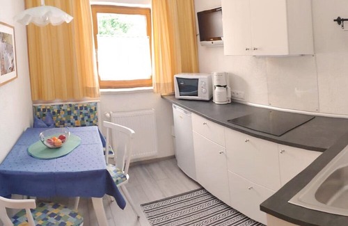 Scharnitz Apartment | Haus Lechner - Apartment / 1 bedroom / shower / WC