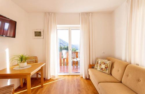 Castelrotto Apartment | Haus Lohengrin Ferienwohnung 1