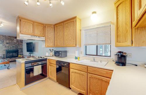 Groveland Apartment | Haus on Hole Five