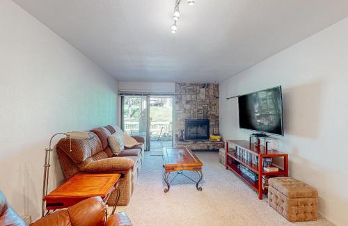 Groveland Apartment | Haus on Hole Five