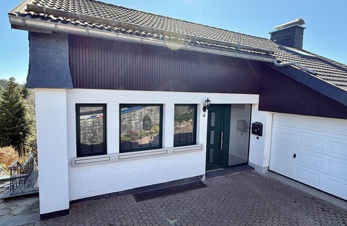 Monschau Apartment | Haus Panoramablick-FeWo 1/stylish apartment with breathtaking views