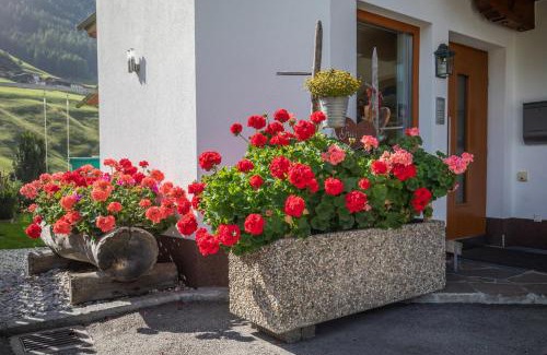 Neustift Im Stubaital Apartment | Haus Rosmarie
