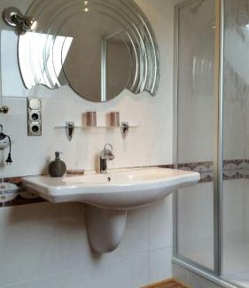 Rhauderfehn Apartment | Haus-Schiffer-Ferienwohnung-Lilli