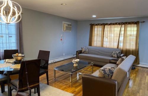 Queens House | Haus Serenity