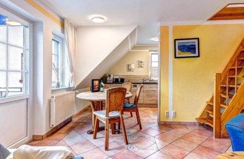 Riedelsbach Apartment | Haus Sonnenschein FeWo Leuchtfeuer