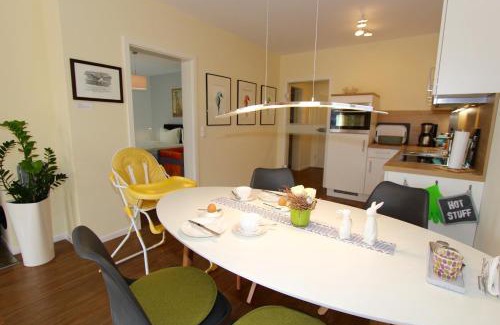 Thiessow Apartment | Haus Sterntaucher Ferienwohnung "Sonnenstern"