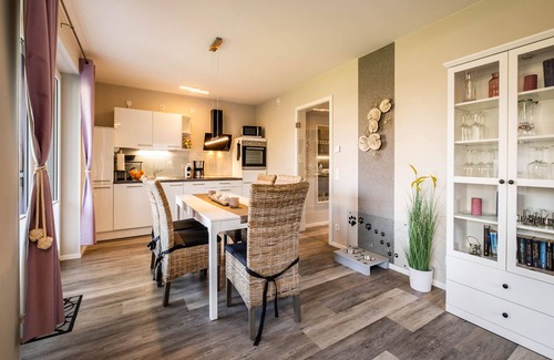 Busum Apartment | Haus Strandläufer - vacation apartment for 4 people on the North Sea dike
