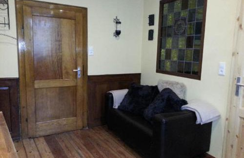 Neustadt-Hambach Apartment | Haus Wasmuth - Ferienwohnung DORFPLATZ