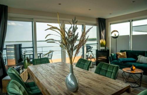 Laasow Boat Rental | Hausboot Albatros - LP4