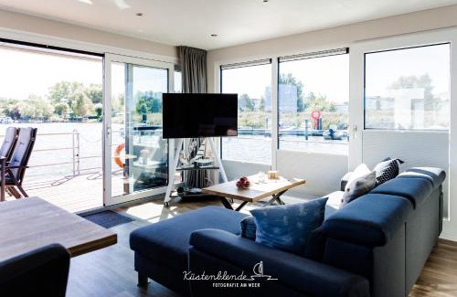 Ribnitz House | Hausboot Arielle
