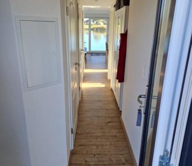 Wangerland Boat Rental | Hausboot auf dem Wangermeer
