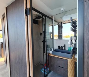 Werder Boat Rental | Hausboot Yacht Werder