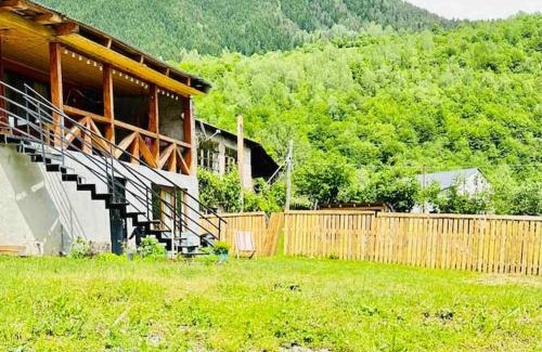 Bagvdanari Villa | Hause in Mestia 2