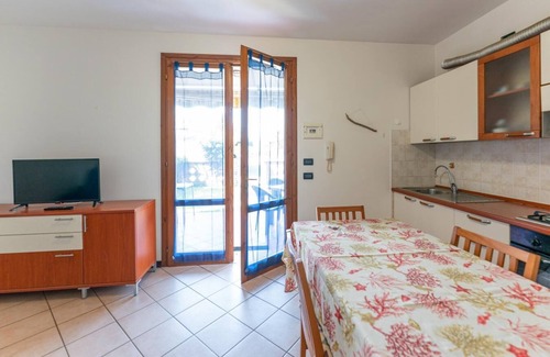 Lido degli Estensi Villa | HAUSE MILLENIUM GROUND FLOOR WITH PRIVATE GARDEN AND COVERED PARKING SPACE