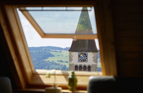 Loffingen Apartment | Haushälfte mit Saunabenutzung, 285qm, Wintergarten, 2 Schlafzimmer, max. 6 Personen