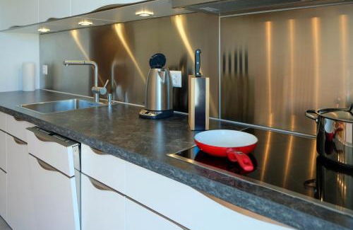 Gwatt Apartment | Hauswurz