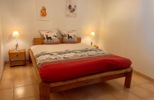 Saint-Pierre-de-Clages Apartment | Haut de Cry