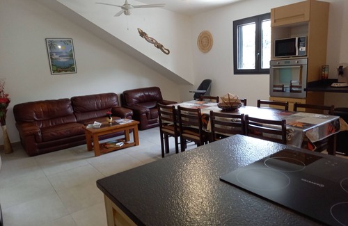 Saint-Joseph Apartment | Haut de Villa, Chez Berchant