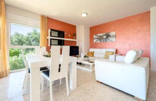 Costa Dorada Apartment | Hauzify I Apartament Cala Pepo 1