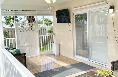 Sunrise House | Have a great relaxing time with the whole family in this pool getaway!