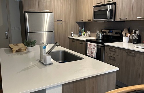Southwest Coconut Grove Apartment | Have fun with the whole family at this stylish place.