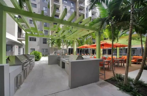 Southwest Coconut Grove Apartment | Have fun with the whole family at this stylish place.