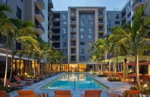 Southwest Coconut Grove Apartment | Have fun with the whole family at this stylish place.