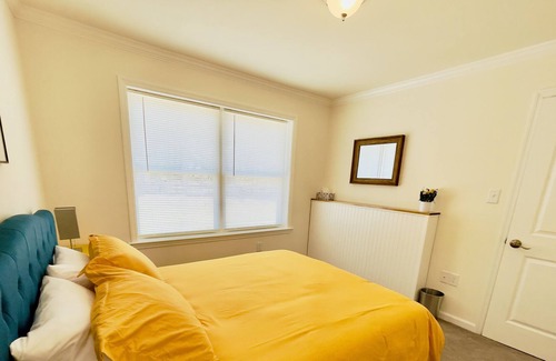 Geyser Crest House | Have the happiest of holidays at Saratoga Landing!