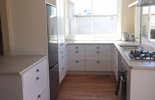 Havelock North House | Havelock North Holiday Home, Deco on Duart
