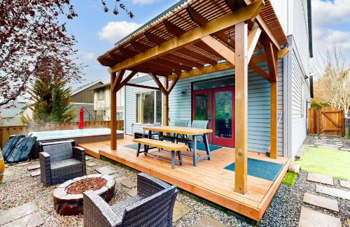 West Haven-Sylvan House | Haven Among Tranquil Pines