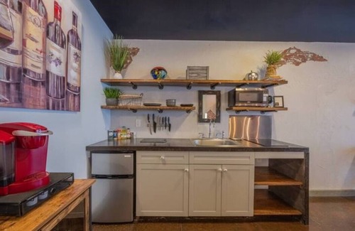 Demorest Apartment | Haven at Hazel ~ Downtown Studio, stylish and centrally located on the square.