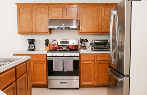 Heaker House | Haven Near Medical Center: Perfect for Families!