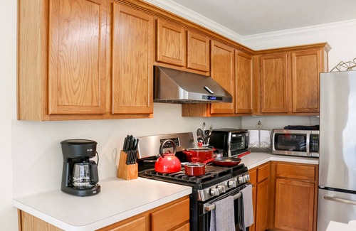 Heaker House | Haven Near Medical Center: Perfect for Families!