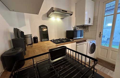 Bordeaux City Centre Apartment | haven of refinement in the Golden Triangle