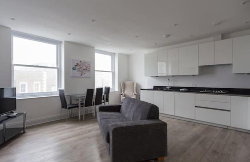 Camden Apartment | Haverstock Hill 2/Apartment