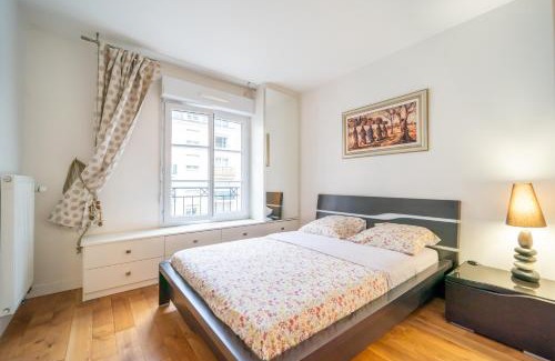Faubourg de l'Arche Apartment | Havre de paix - Appt avec terrasse