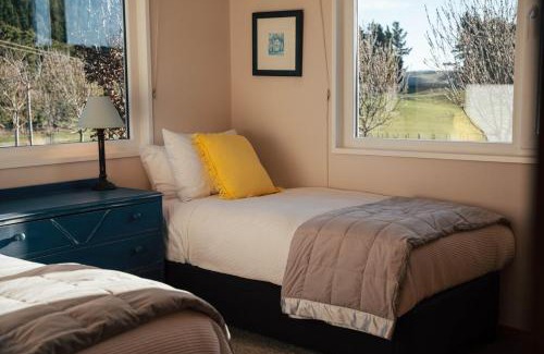 Otago Region Ski Chalet | Havrincourt Farm- The Farm Cottage