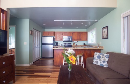 Keaau House | Hawaii Life Rentals Presents Hale Honu