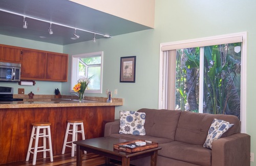 Keaau House | Hawaii Life Rentals Presents Hale Honu