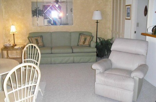 Hanamaulu Condo | Hawaii (Lihue, Kauai) Ocn Vw Condo w/KItchen - SPCL $149/nt - 30 day rental!