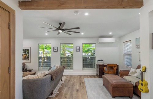 Ewa House | Hawaiian Beach Front Home Newly remodeled 1942 Beachfront Luxury Cottage.