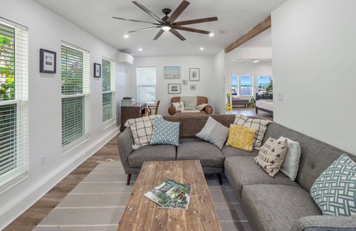 Ewa House | Hawaiian Beach Front Home Newly remodeled 1942 Beachfront Luxury Cottage.
