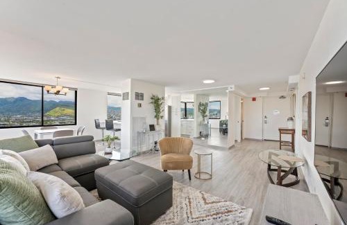 Waikiki Apartment | Hawaiian Monarch Penthouse 104 by Hawaii Ocean Club