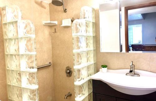 Waikiki Apartment | Hawaiian Monarch Penthouse 3bedroom