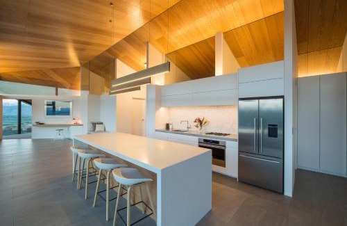 Queensberry Villa | Hawk House by Sotheby's Luxury Rental Homes