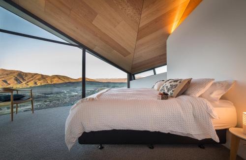 Queensberry Villa | Hawk House by Sotheby's Luxury Rental Homes